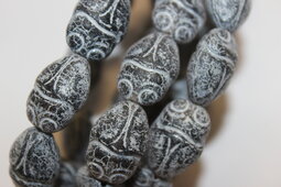 Scarab 19x13 mm matte/white