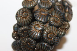 Snails 17x13 mm matte/combination/old patina